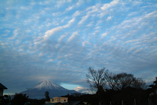 1221fuji.jpg SIZE:540x361(37.1KB)